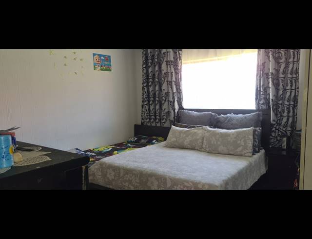 3 BEDROOM TOWNHOUSE FOR SALE IN HALFWAY GARDENS